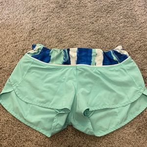 Lululemon shorts size 6